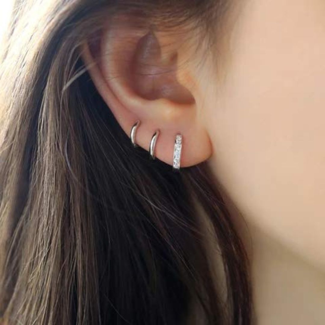 0.09Ct Lab Grown Diamond Huggie Studs Earrings in Gold