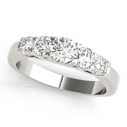 0.25Ct - 2.00Ct Round Lab-Grown Diamond Shared Prong Trellis Setting 5-Stone Diamond Ring, DE Color VVS Clarity