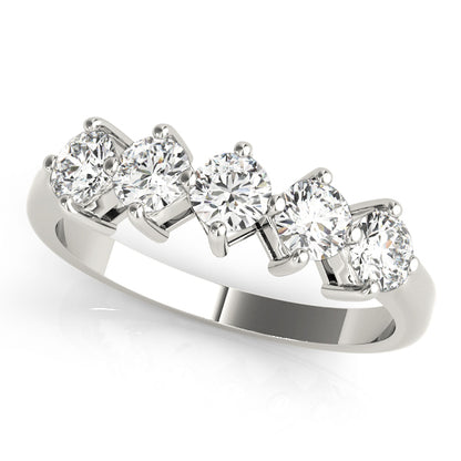 0.75ct Lab-Grown Round Diamond 5-Stone Modern Shared Prong Setting Diamond Ring, DE Color VVS Clarity