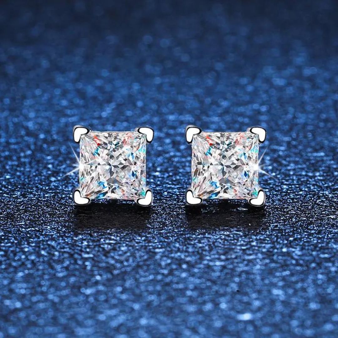 0.30Ct Princess Solitaire Diamond Studs Earrings in Platinum
