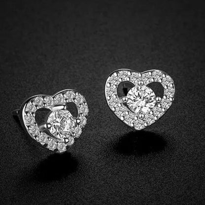 0.13Ct Lab Grown Diamond Round Cut Heart Shape Stud Earrings in Gold