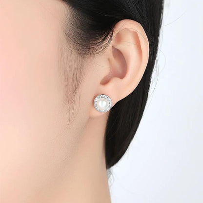0.14Ct Solitaire Pearl Studs Earring Studded with Diamonds in Gold