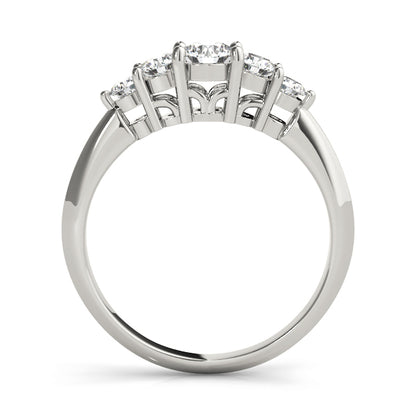 0.60 Carat Lab-Grown Round Diamond Shared Prong Set 5-Stone Diamond Ring, DE Color VVS Clarity